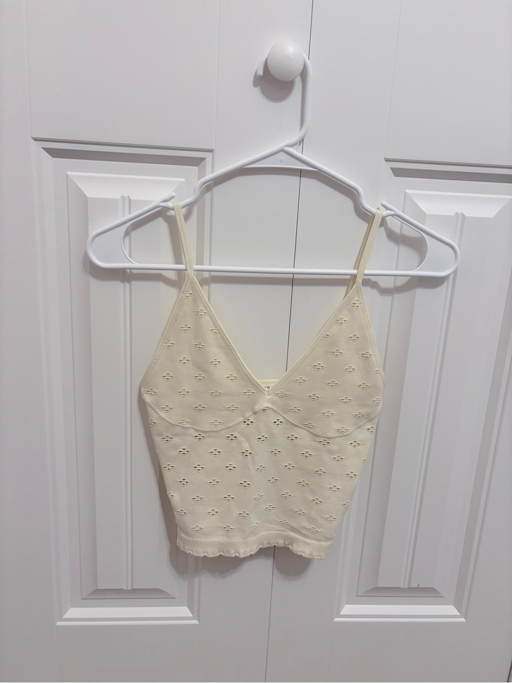 Bozzolo Cream Eyelet Lace Trim Camisole - Picture 2 of 4